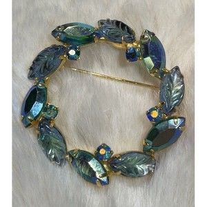 Vintage Blue AB Rhinestone and Leaf Crystals Wreath Pin Goldtone Metal Brooch 2”